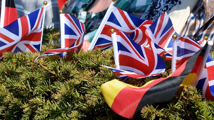 Der Brexit dürfte die Investitionen dämpfen in Deutschland und die Arbeitslosigkeit erhöhen.