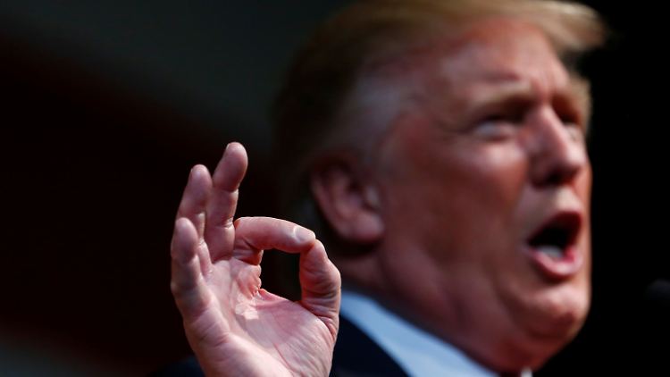 Seine Tiraden wirken auf einige Amerikaner anziehend, schrecken aber offensichtlich auch viele ab: Donald Trump.