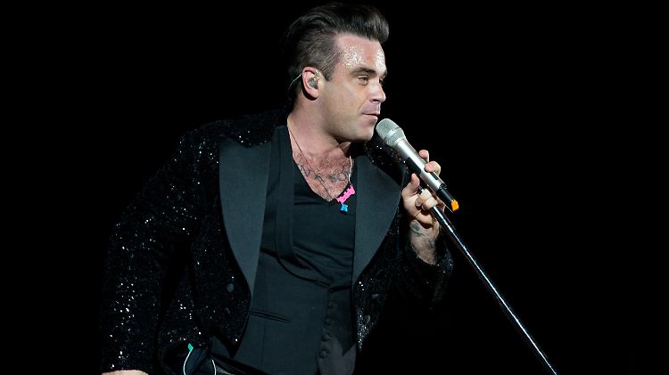 Robbie Williams wird am 17. November in Berlin mit einem Bambi ausgezeichnet. 
