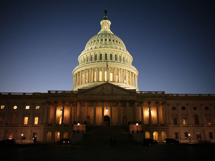 Der US-Kongress ist gemäß Artikel I der amerikanischen Verfassung zuständig für die Gesetzgebung, den Haushalt sowie die Kontrolle von Präsident und Regierung. Sein Sitz ist das Kapitol in Washington.