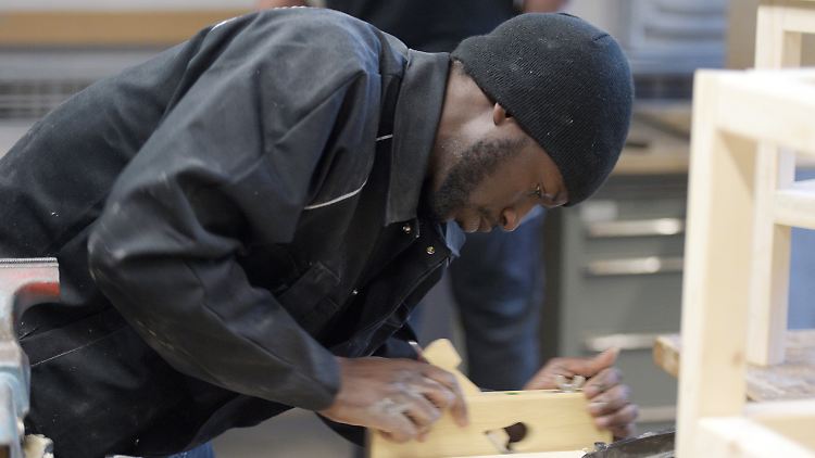 Es geht um Ausbildung und Beschäftigung.