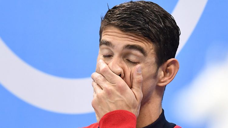 Gerührt, völlig ausgepumpt und gar nicht verschämt: Michael Phelps.