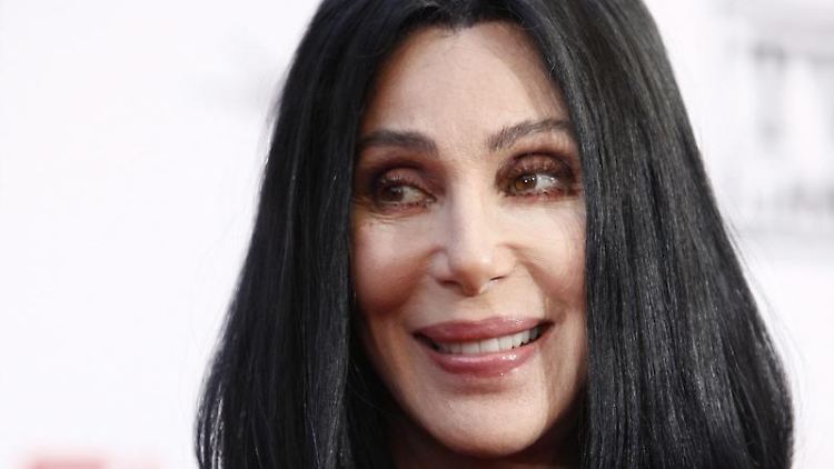 Lässt auch mal den Hauptgang aus: Cher. 