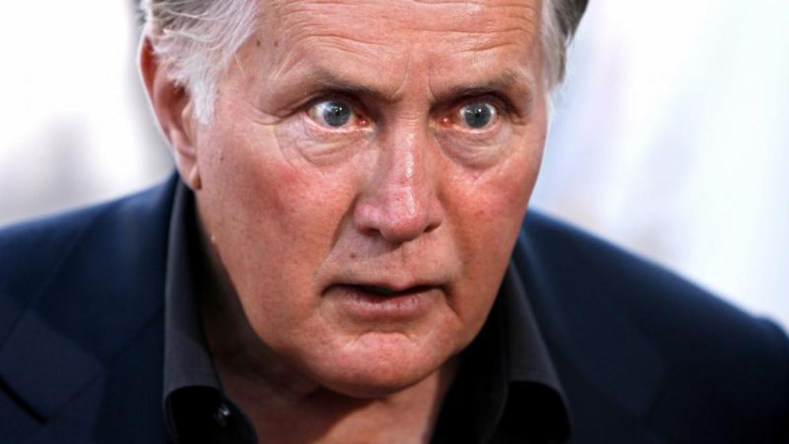 Martin Sheen krönt die Liste prominenter Knackis. Der 70-Jährige saß angeblich schon 66 Mal hinter Gittern.