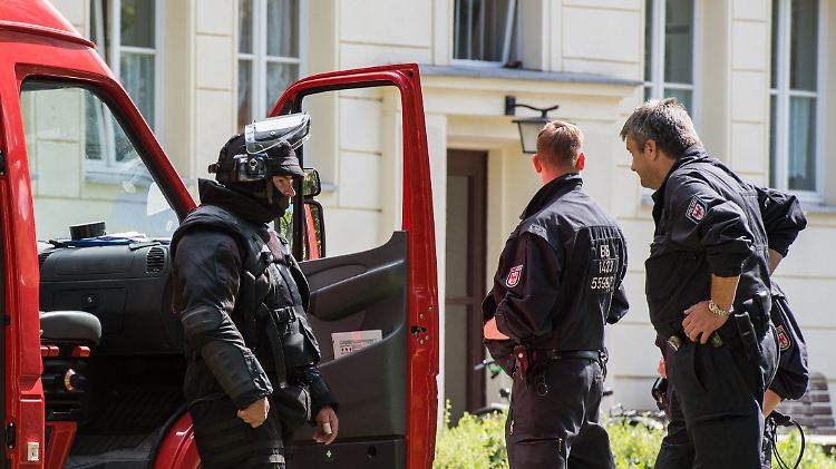 Die Polizei nahm den Mann in Eisenhüttenstadt fest, seine Wohnung wurde durchsucht.
