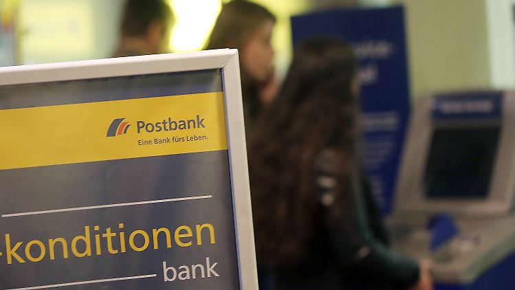 Bis an den Geldautomaten haben es in letzter Zeit nicht alle Kunden geschafft. Sie scheiterten bereits an geschlossenen Türen.