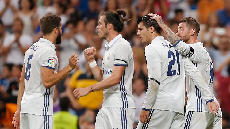 Der Mann mit der 21 auf dem Rücken kickt nun mit Bale und Ronaldo.