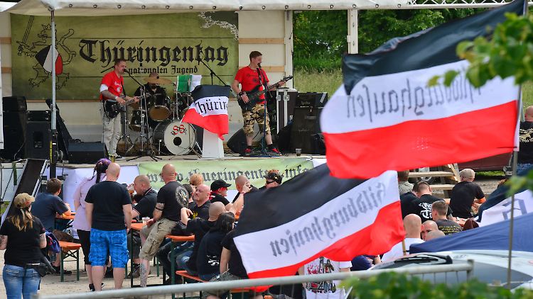 Rechtsrock-Konzert 2013 in Thüringen: In den vergangenen vier Jahren ist die Zahl der Konzerte stetig gestiegen.
