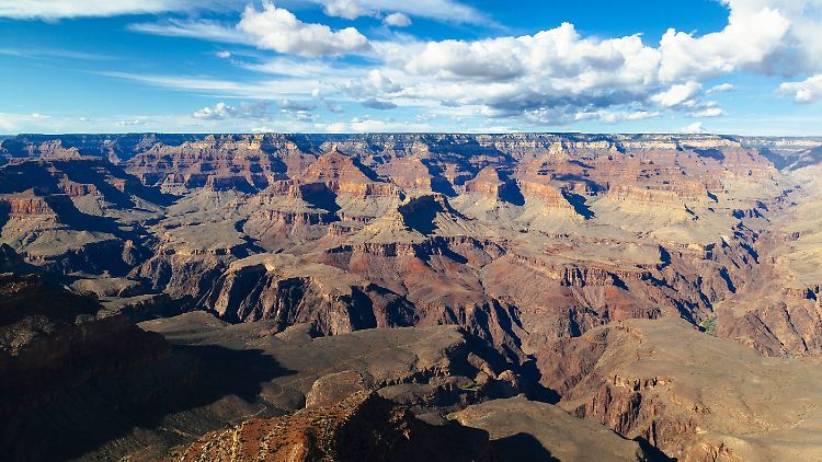 iWer durch die Nationalparks reist, sollte einige Regeln und Tipps beachten - dann wird der Trip etwas einfacher.