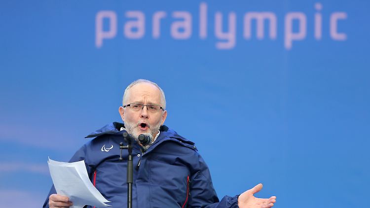 Philip Craven, der Präsident des Internationalen Paralympischen Komitees, zeigt sich besorgt über die Situation in Rio.