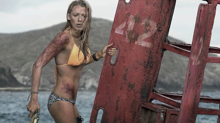 Es geht um Leben und Tod: Blake Lively als Nancy Adams in "The Shallows".