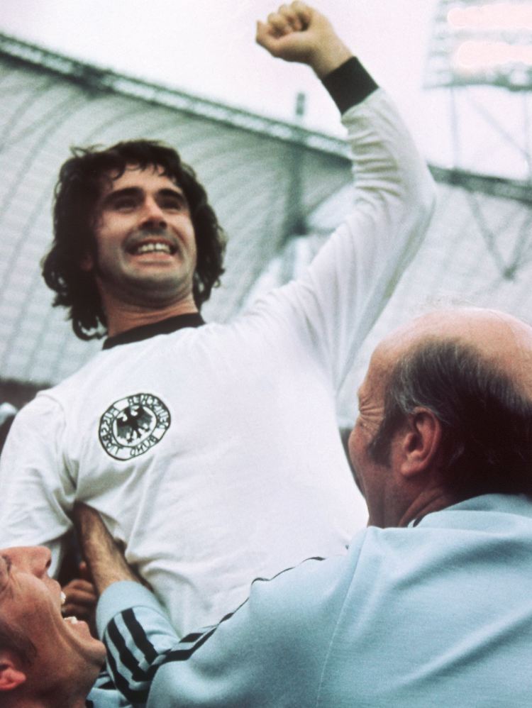 Endspiel um die Weltmeisterschaft 1974: Wer schießt das 2:1 gegen die Niederlande? Gerd Müller!