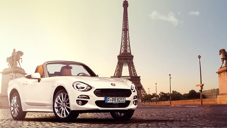 Günstig und schick, der Fiat 124 Spider. Baugleich mit dem Mazda MX5, der seine Fähigkeiten als Fahrmaschine seit Jahrzehnten unter Beweis stellt.