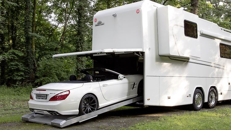 Auf einem Mercedes-Actros-Lkw-Chassis bietet das 428 PS starke Monstrum Vario Perfect 1200 Platinum allen erdenklichen Luxus.