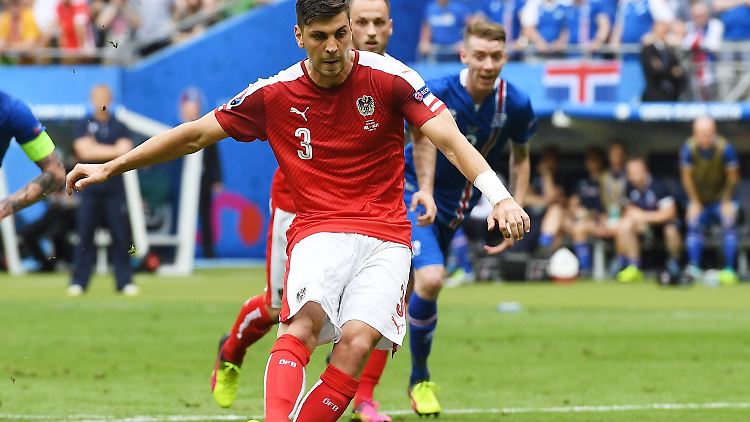 Neu-Leverkusener Dragovic.