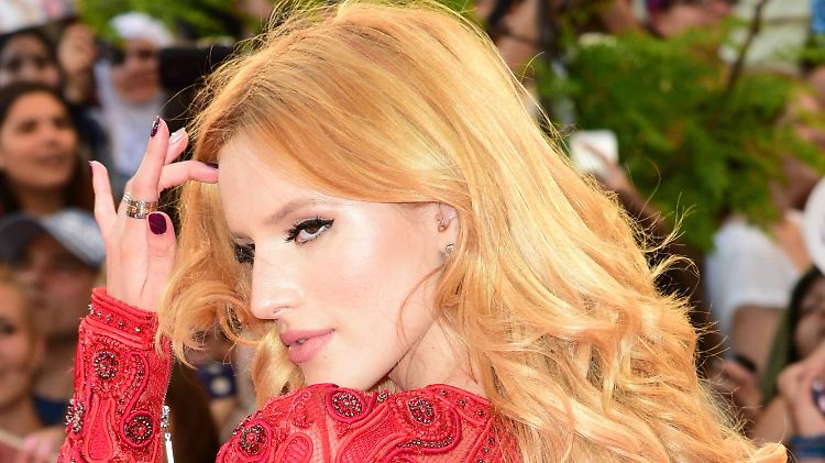 Auch Frauen nicht abgeneigt: Bella Thorne.