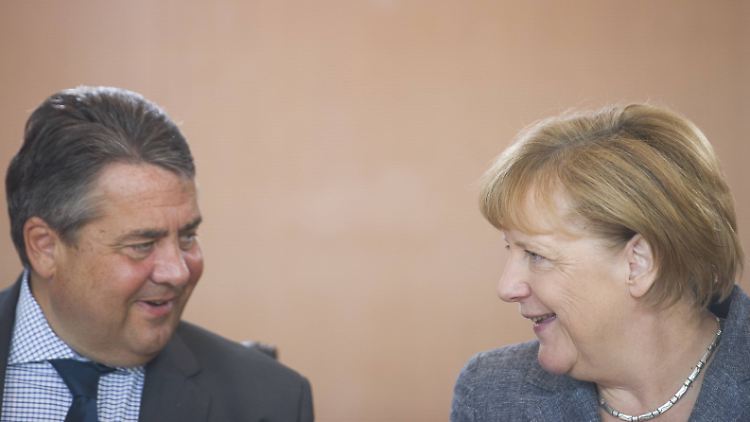 Einigkeit zwischen Wirtschaftsminister Gabriel und Kanzlerin Merkel bei der Kabinettssitzung.