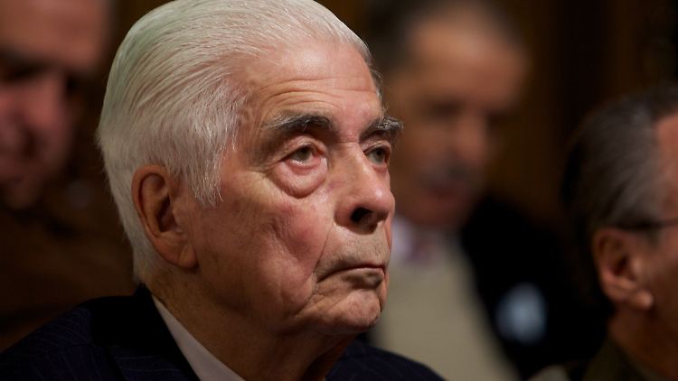 Ex-General Luciano Benjamín Menéndez wurde ebenfalls verurteilt. 