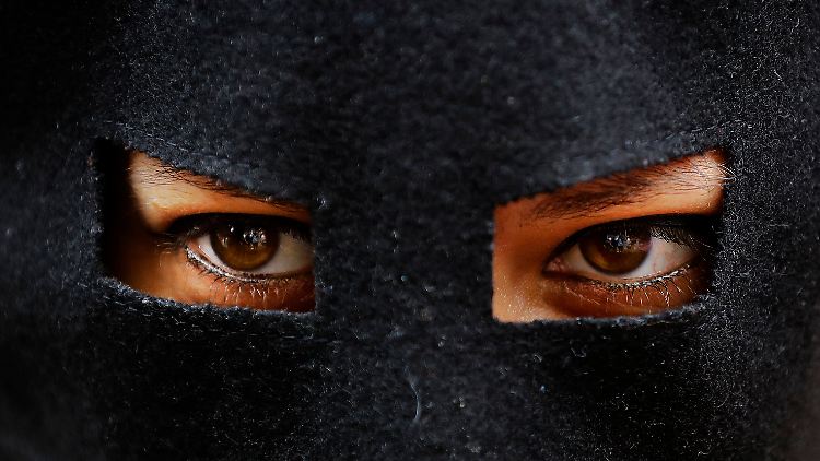 Burka und Nikab sind auch in Deutschland ein wenig akzeptiertes Kleidungsstück. 