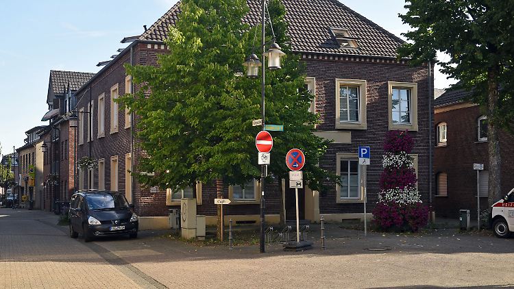 Das alternative Krebszentrum in Brüggen: Die Ermittler untersuchen 70 Todesfälle auf Behandlungsfehler.