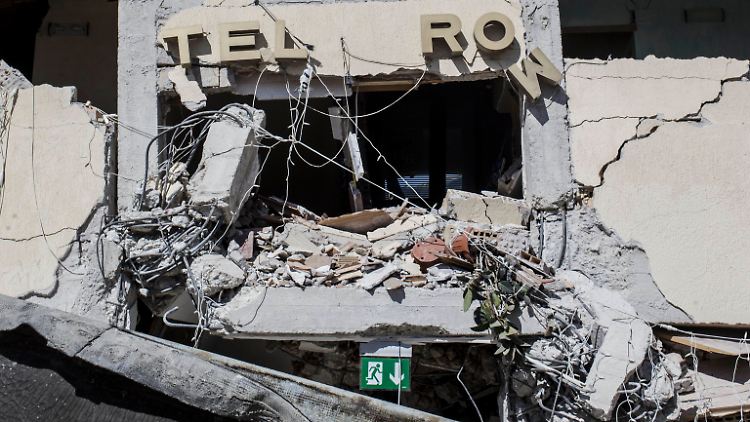 Die Überreste des einstigen "Hotel Rom" in Amatrice.