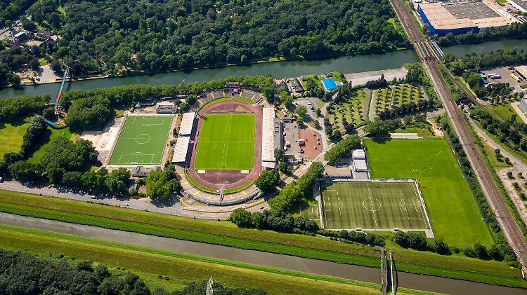 Der Angriff ereignete sich in der Nähe des Oberhausener Stadions Niederrhein.