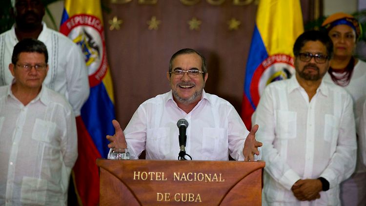 Farc-Chef Timoleón Jiménez verkündet in Kuba das Ende der Kämpfe.