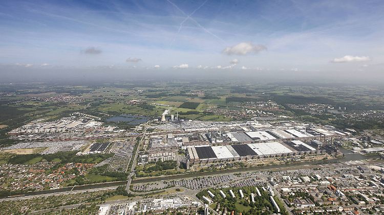 Halb Werk, halb Stadt: Wolfsburg bekommt die Krise am stärksten zu spüren - und damit die Wolfsburger Bürger.