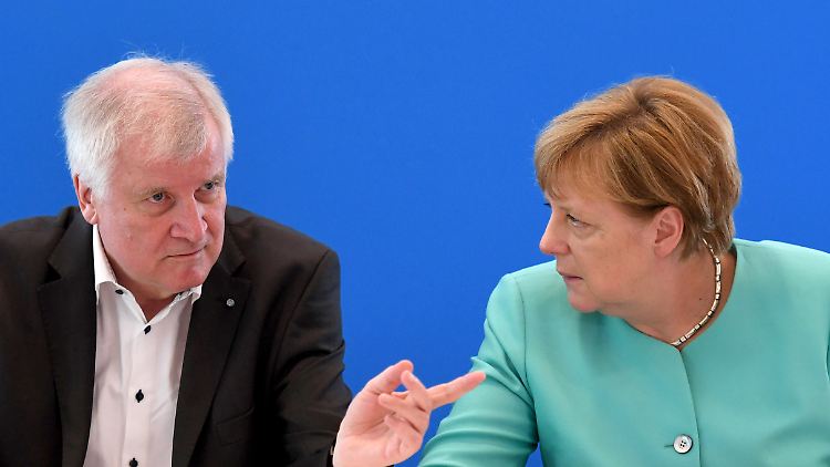 Die Friedensverhandlungen sind offenbar eine heikle Angelegenheit: Keiner der beiden soll das Gesicht verlieren.