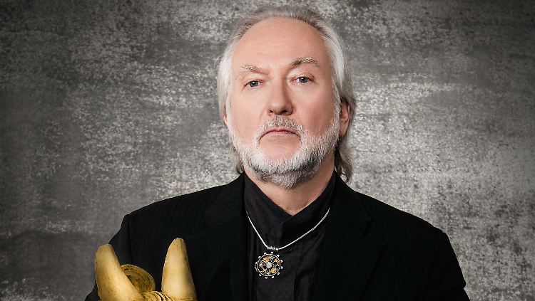 Reitet bei "Promi Big Brother" ein: Joachim Witt.