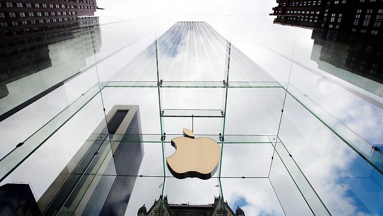 Es wird spekuliert, dass Apple auf die klassische Ohrhörer-Buchse verzichten könnte und stattdessen auf eine Funkverbindung setzt.