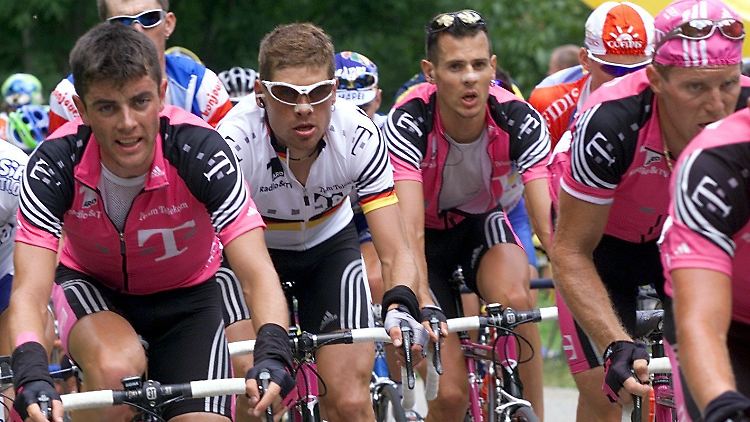 Andreas Klöden (rechts von Jan Ullrich) war auch Teil des Team Telekom.