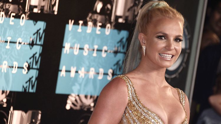 Auch ein Star wie Britney Spears wird mal abgewiesen. Doch sie stört das Single-Dasein nicht.