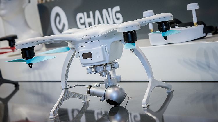 Die Ghostdrone von Ehang wird mit dem Smartphone oder per VR-Brille gesteuert.