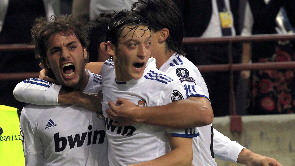 Pedro Leon schoss Real Madrid frühzeitig in die K.o.-Runde der "Königsklasse".