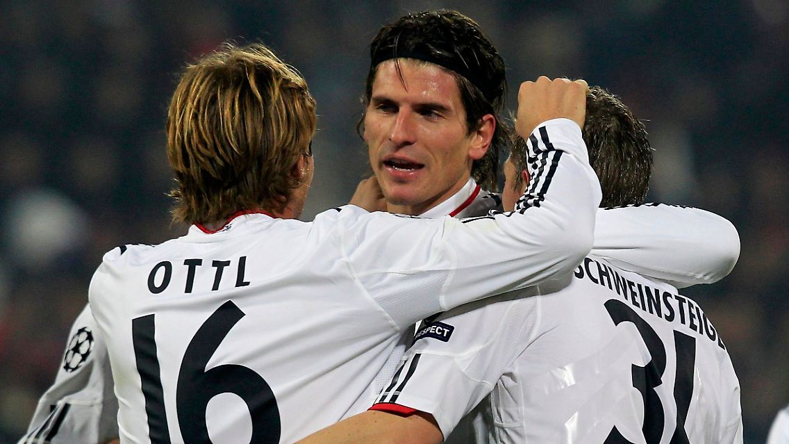 Geschafft: Die Bayern sind sicher in der K.o.-Runde der Champions League dabei.