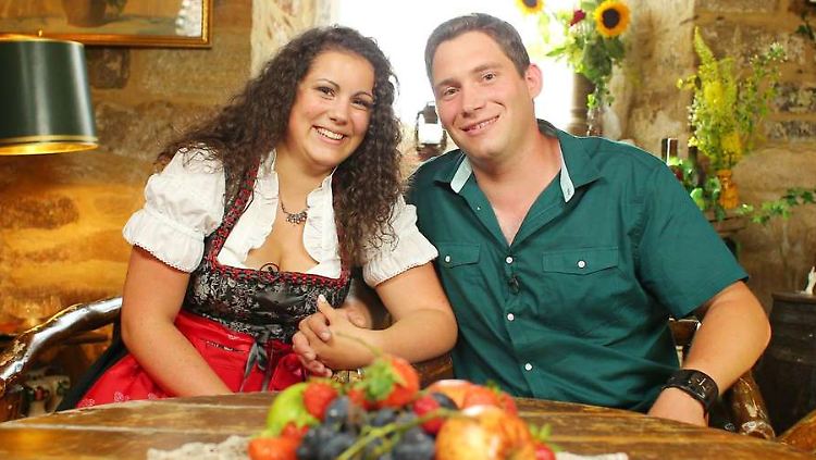 Bald zu dritt: Victoria und ihr Bauer Guy.