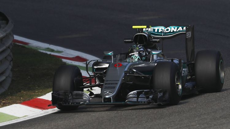 Nico Rosberg legt im 1. Freien Training die schnellste Runde hin.