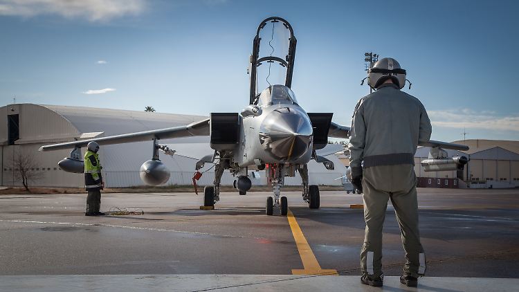 Vom türkischen Stützpunkt Incirlik fliegt die Bundeswehr Lufteinsätze im Kampf gegen den IS.