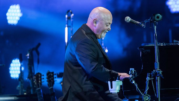 Das Publikum in Frankfurt war von Billy Joel alias der "Piano Man" begeistert.