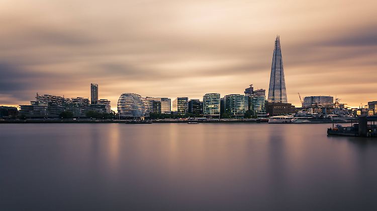 Vor allem japanische Banken und Autokonzerne haben ihren europäischen
Sitz in Großbritannien.