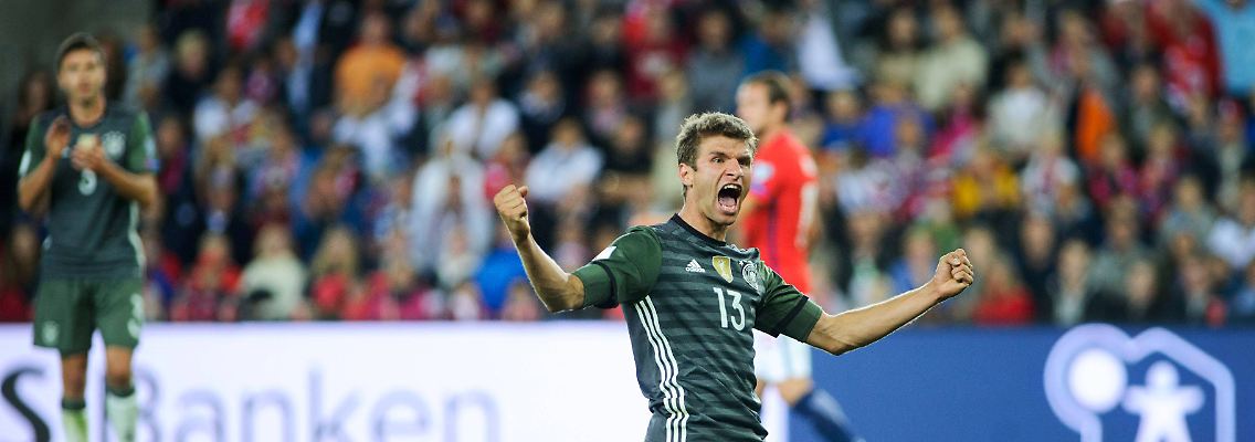 Thomas Müller trifft zweimal gegen Norwegen.