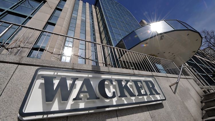 Im vergangenen Jahr hatte Wacker Chemie die Prognose zweimal angehoben. 