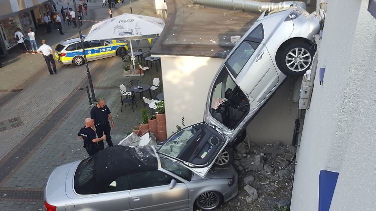 Glück im Unglück: Im Audi saß zum Zeitpunkt des Unfalls niemand. 