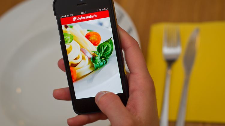 Takeaway.com - in Deutschland als Lieferando bekannt - hatte Mitte des Jahres 7,6 Millionen Kunden.