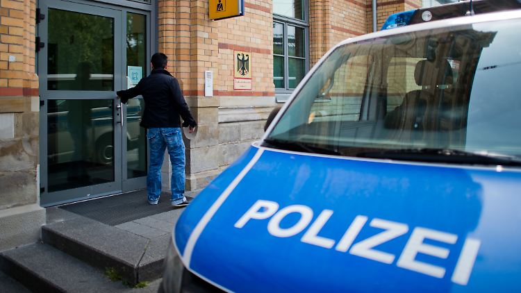 Eine Polizeiwache in Hannover (Symbolbild).