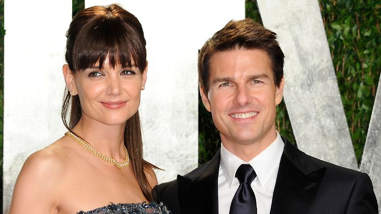 Seit vier Jahren sind Tom Cruise und Katie Holmes getrennt. Doch noch kontrolliert Cruise seine Ex-Frau.