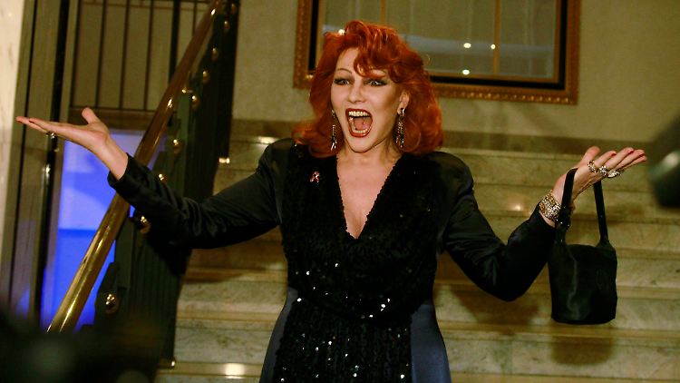 Natürlich schön - na ja, fast natürlich: Romy Haag.