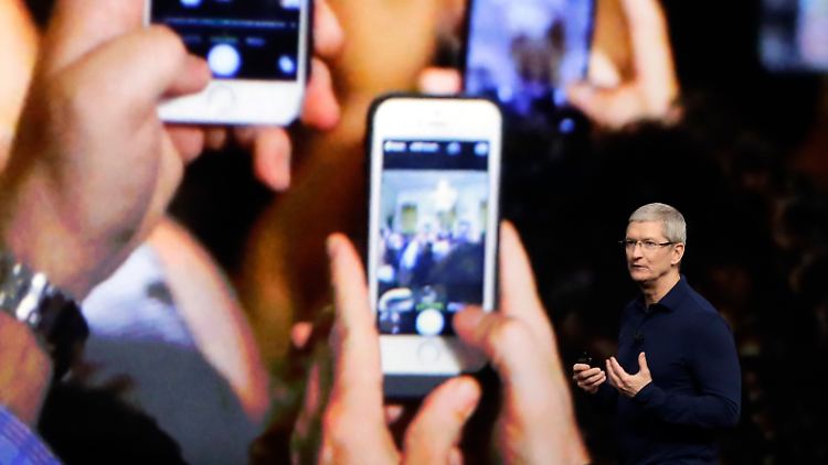 In San Francisco stellte Tim Cook neue Apple-Produkte vor - in Irland steht dem Konzern aber Ärger ins Haus.
