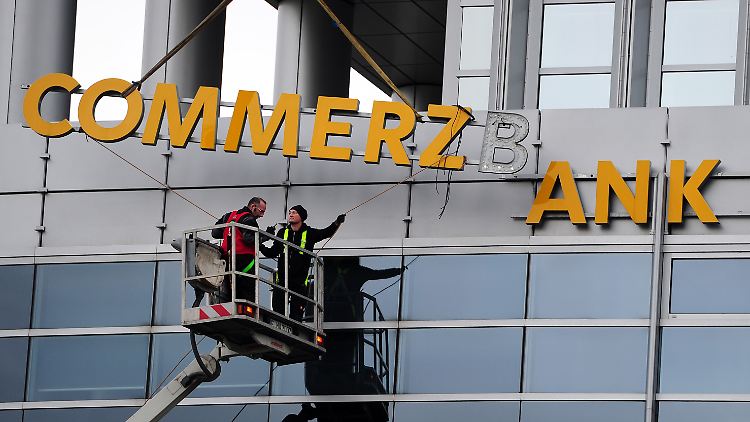 Die Mittelstandsbank der Commerzbank soll laut einem Bericht die Aufspaltung drohen.